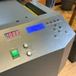 UV flatbed baskı makinesinin otomatik ve manuel tabla yüksekliği kontrol paneli